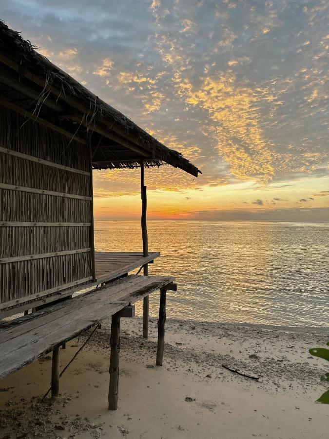 West Mansuar Homestay Pulau Mansuar Zewnętrze zdjęcie